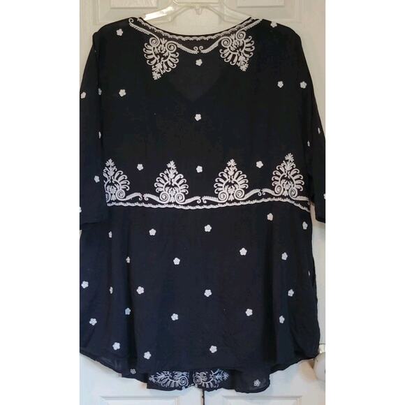 WAYWARD FANCIES ESHAKTI Tunic embroidered casual black size 3X-26W - Picture 8 of 8